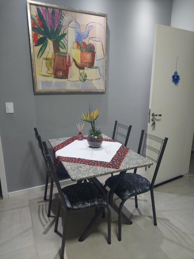 Ótimo apartamento sobreloja com wifi e estacionamento incluso Maringá Exterior foto